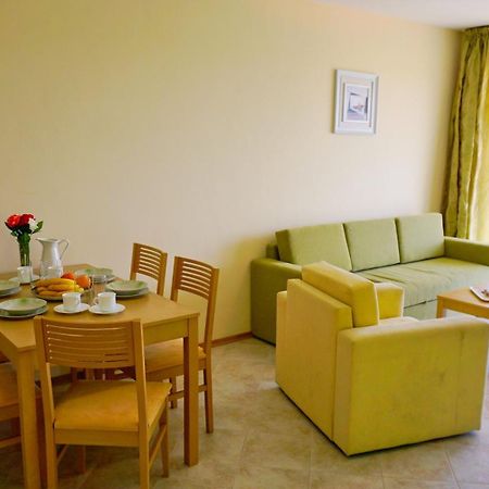 Морски Апартаменти Джулай Морнинг - July Morning Sea View Apartments カヴァルナ 部屋 写真