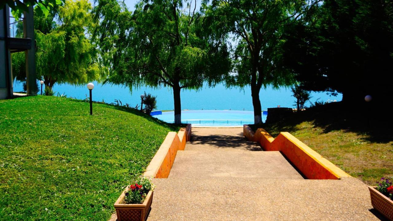 Морски Апартаменти Джулай Морнинг - July Morning Sea View Apartments カヴァルナ エクステリア 写真
