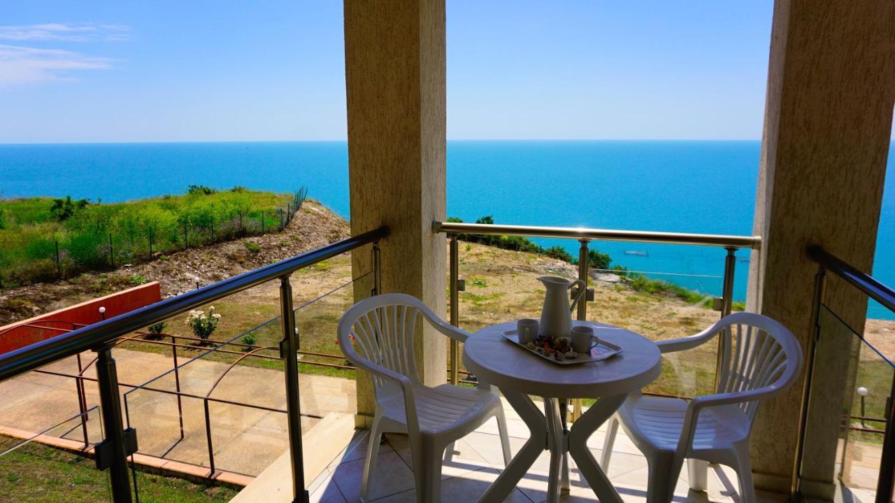 Морски Апартаменти Джулай Морнинг - July Morning Sea View Apartments カヴァルナ エクステリア 写真