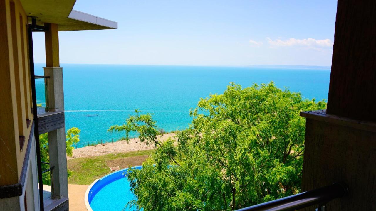 Морски Апартаменти Джулай Морнинг - July Morning Sea View Apartments カヴァルナ エクステリア 写真