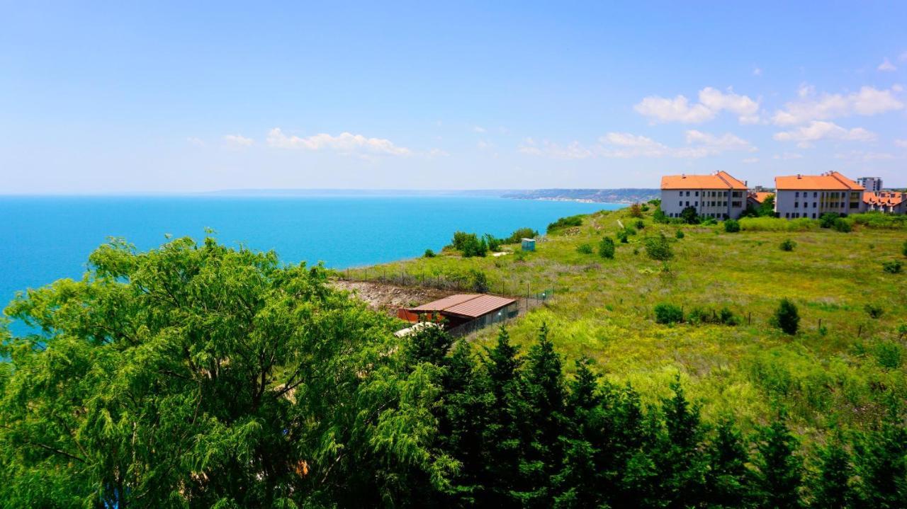 Морски Апартаменти Джулай Морнинг - July Morning Sea View Apartments カヴァルナ エクステリア 写真