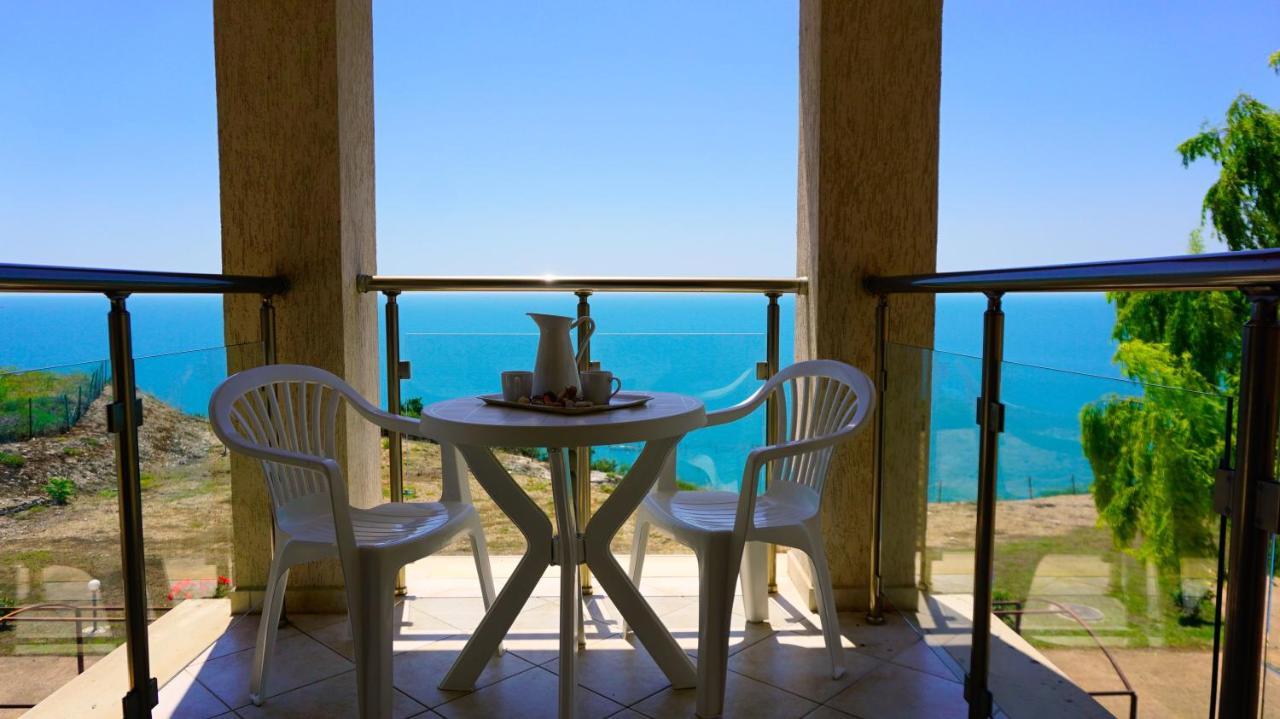 Морски Апартаменти Джулай Морнинг - July Morning Sea View Apartments カヴァルナ エクステリア 写真