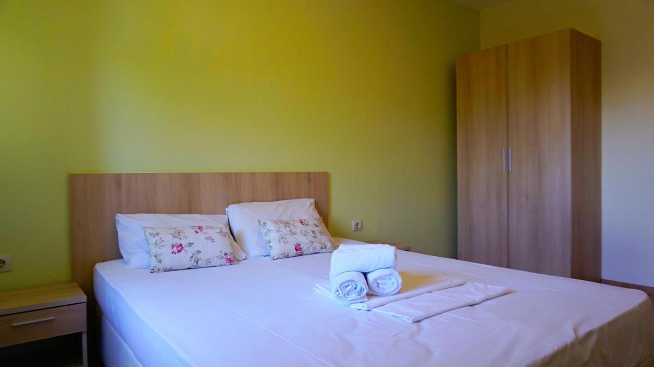 Морски Апартаменти Джулай Морнинг - July Morning Sea View Apartments カヴァルナ エクステリア 写真