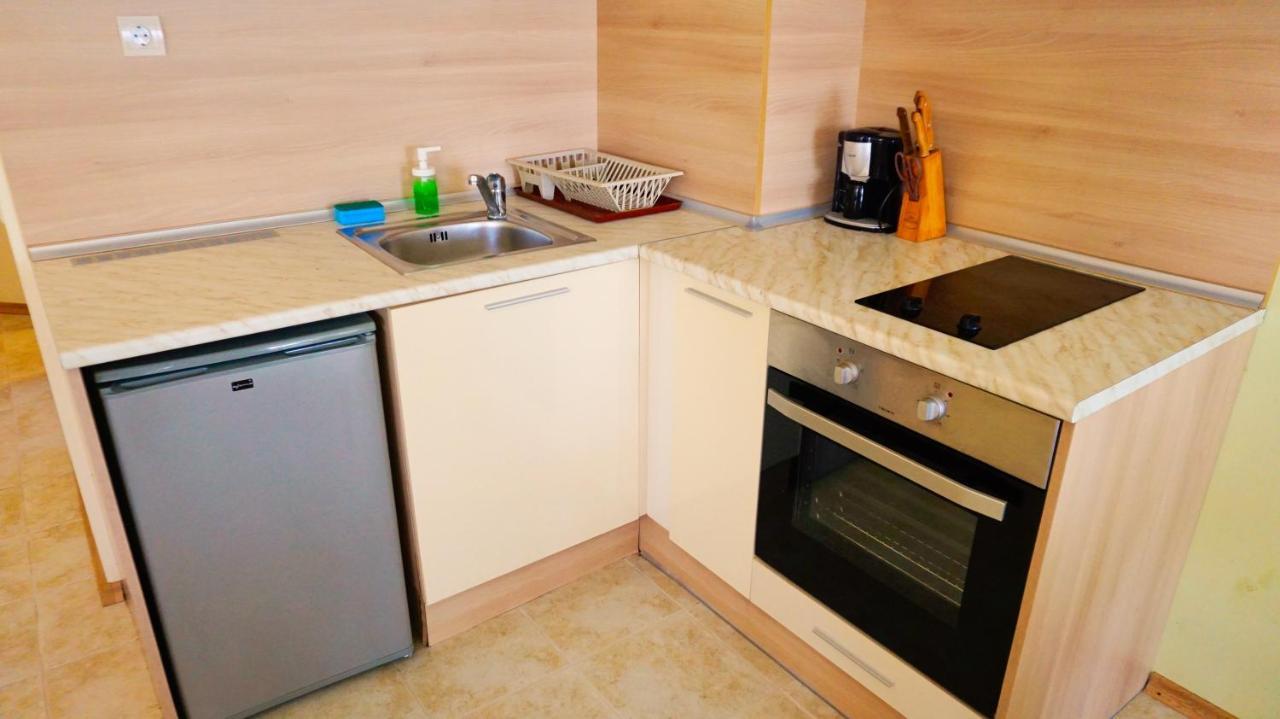 Морски Апартаменти Джулай Морнинг - July Morning Sea View Apartments カヴァルナ エクステリア 写真